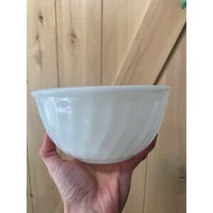 Vintage Fire King Oven Ware White Swirl 7” Mixing Bowl small